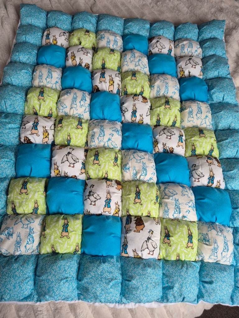 Beautiful Peter rabbit bubble quilt 