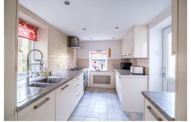 GONE PENDING COLLECTION - Kitchen for sale