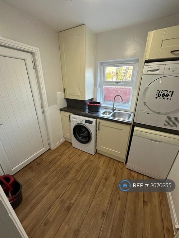 9 bedroom house in Wilmslow Road, Manchester, M20 (9 bed) (#2670255)