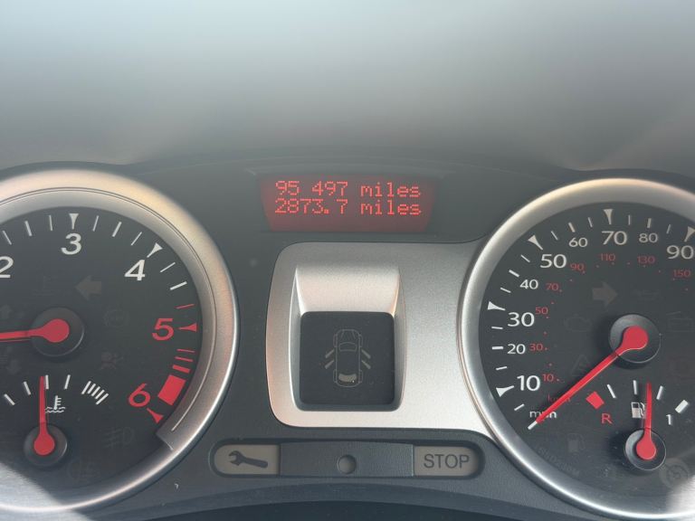 Renault, CLIO, Hatchback, 2012, Manual, 1461 (cc), 5 doors