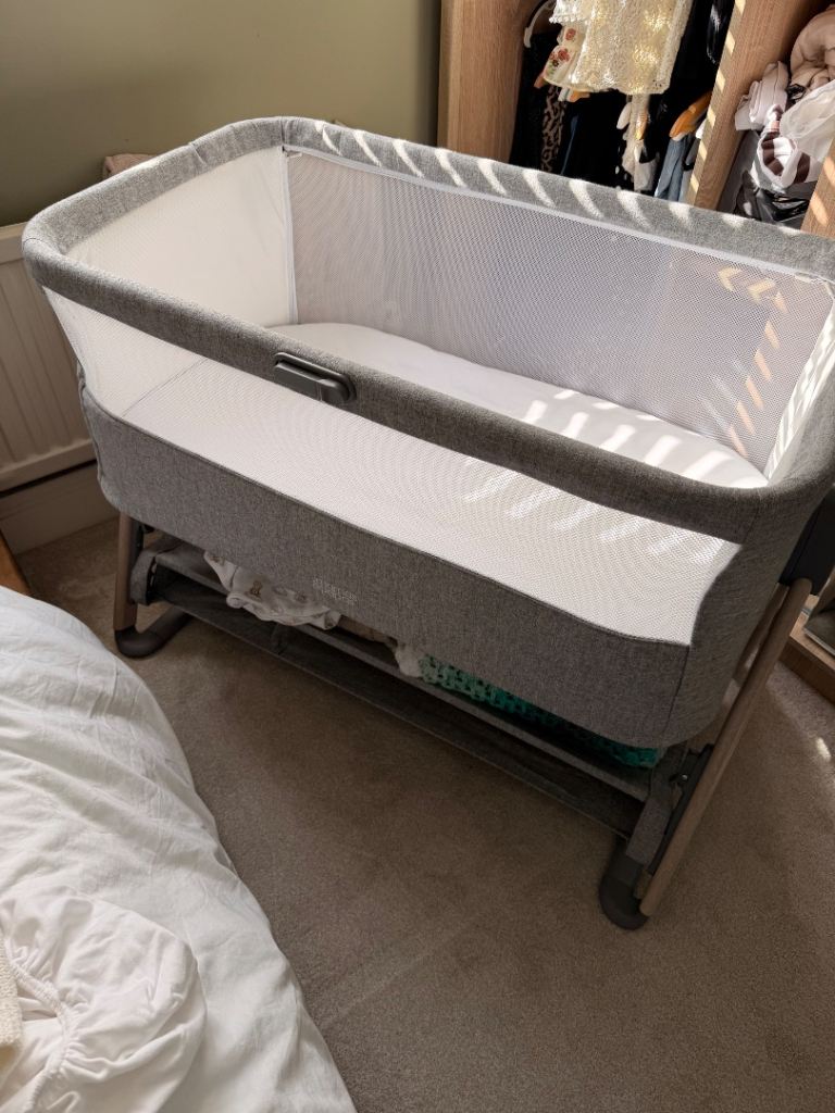 Mamas and Papas Lua Next to Me Crib – Grey, Excellent Condition