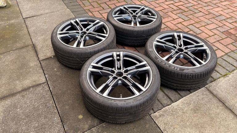 Genuine BMW 1,2 Series 18" 819 M Alloy Wheels & Premium Tyres F40 F44 5x112 TPMS