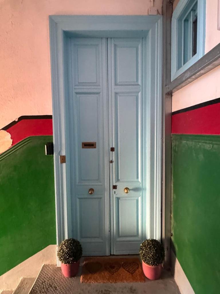 2 bed flat in Dennistoun