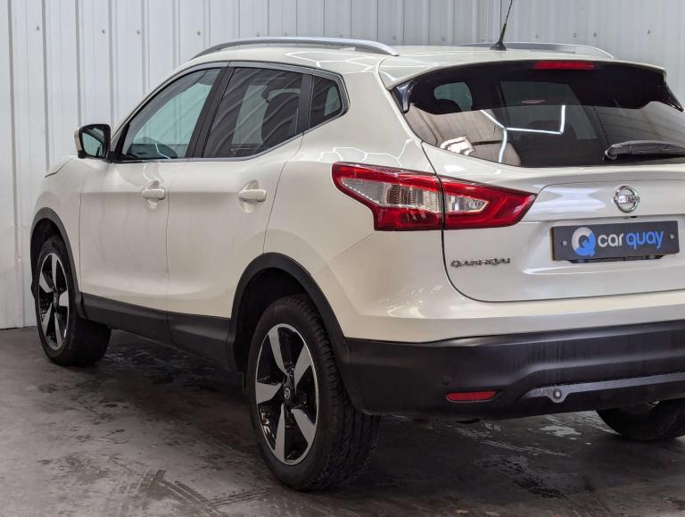 2015 Nissan Qashqai 1.5 Qashqai N-Tec+ dCi 5dr SUV Diesel Manual