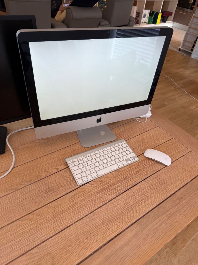 iMac a1311 with mouse and keyboard 