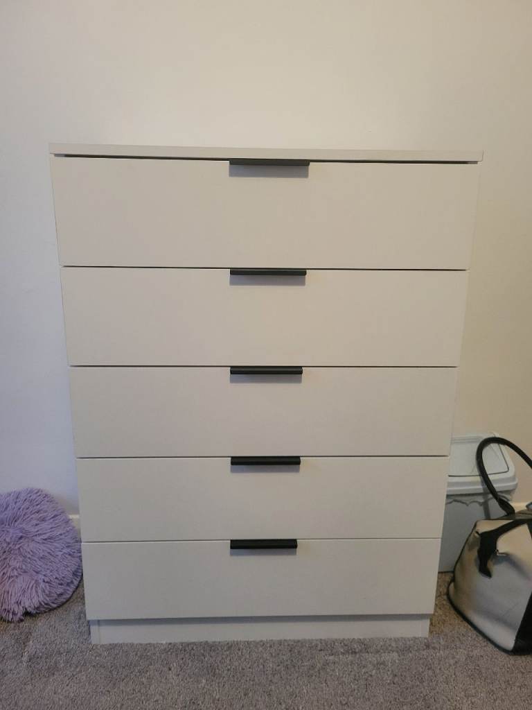 Chest of draws 