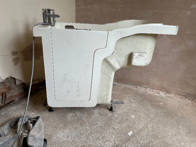 Walk In Assisted Bathtub With Seat Seating 
