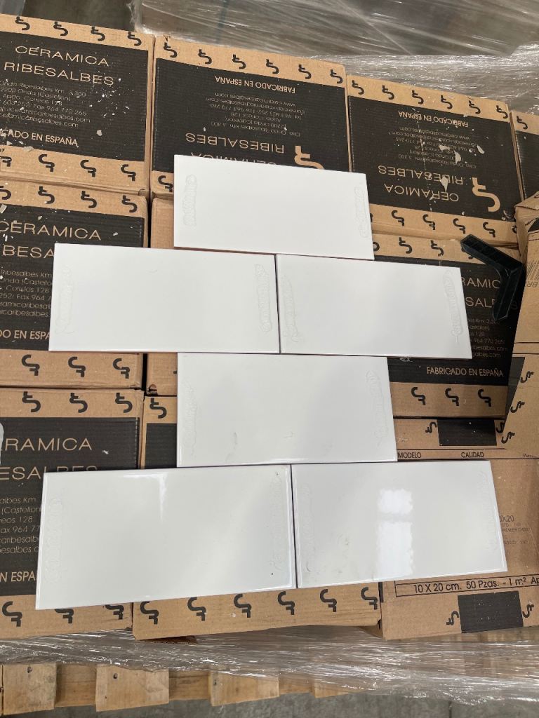 100x200 white ceramics wall tiles 