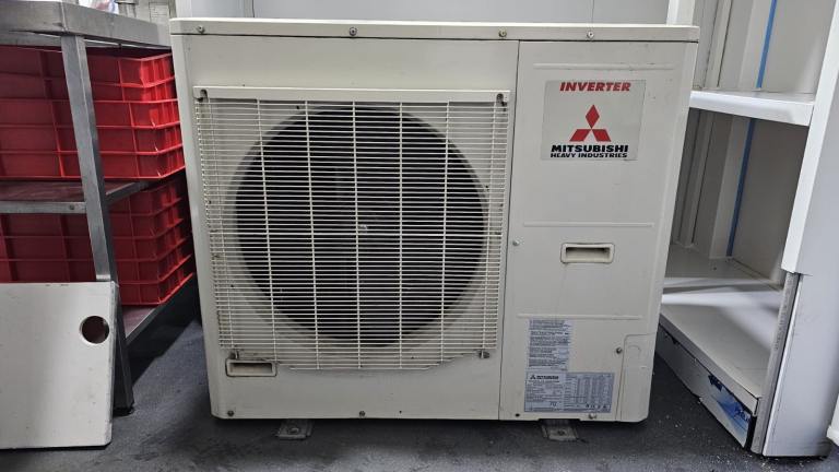 Mitsubishi heavy industries Air con unit cassette, inverter & controller