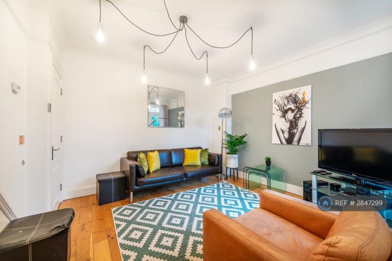 1 bedroom in Staines Road, Feltham, TW14 (#2847299)