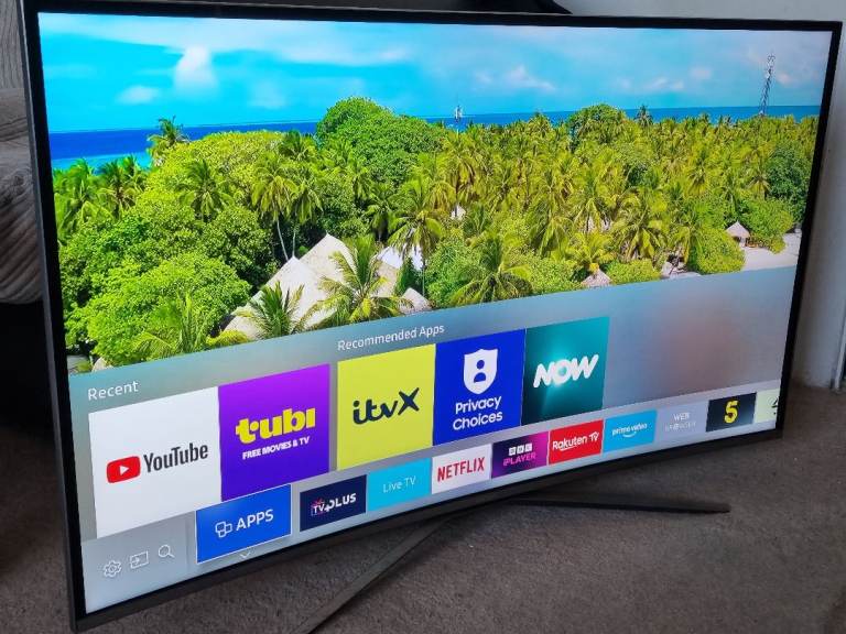 43" SAMSUNG CURVED 4K SMART TV 