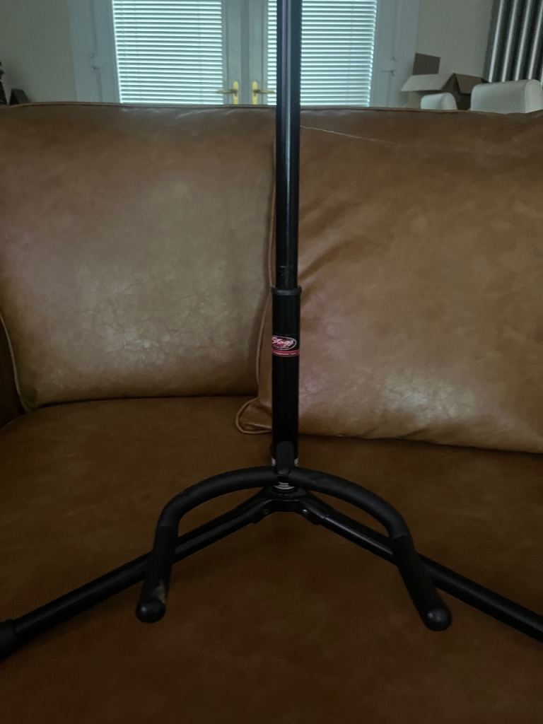 Stagg guitar stand 