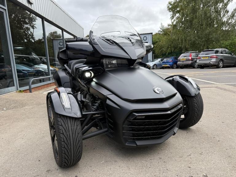 2022 Can-Am Spyder F3 Limited 1330cc 6 speed semi automatic trike