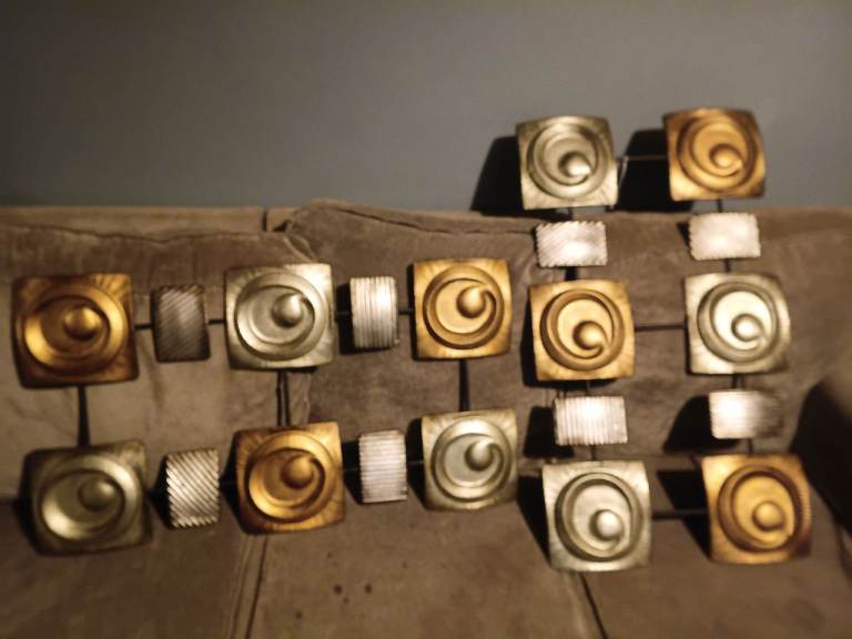Abstract Metal Wall Art Hanging Decor – Gold & Silver Tones