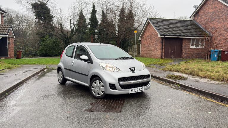 Peugeot, 107, Hatchback, 2009, Manual, 998 (cc), 5 doors