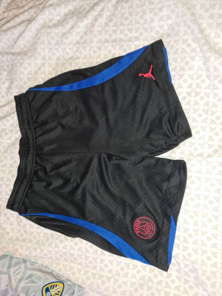 Paris Saint Germain Jordan logo football shorts xl slim fit 158cm-170cm with pockets 