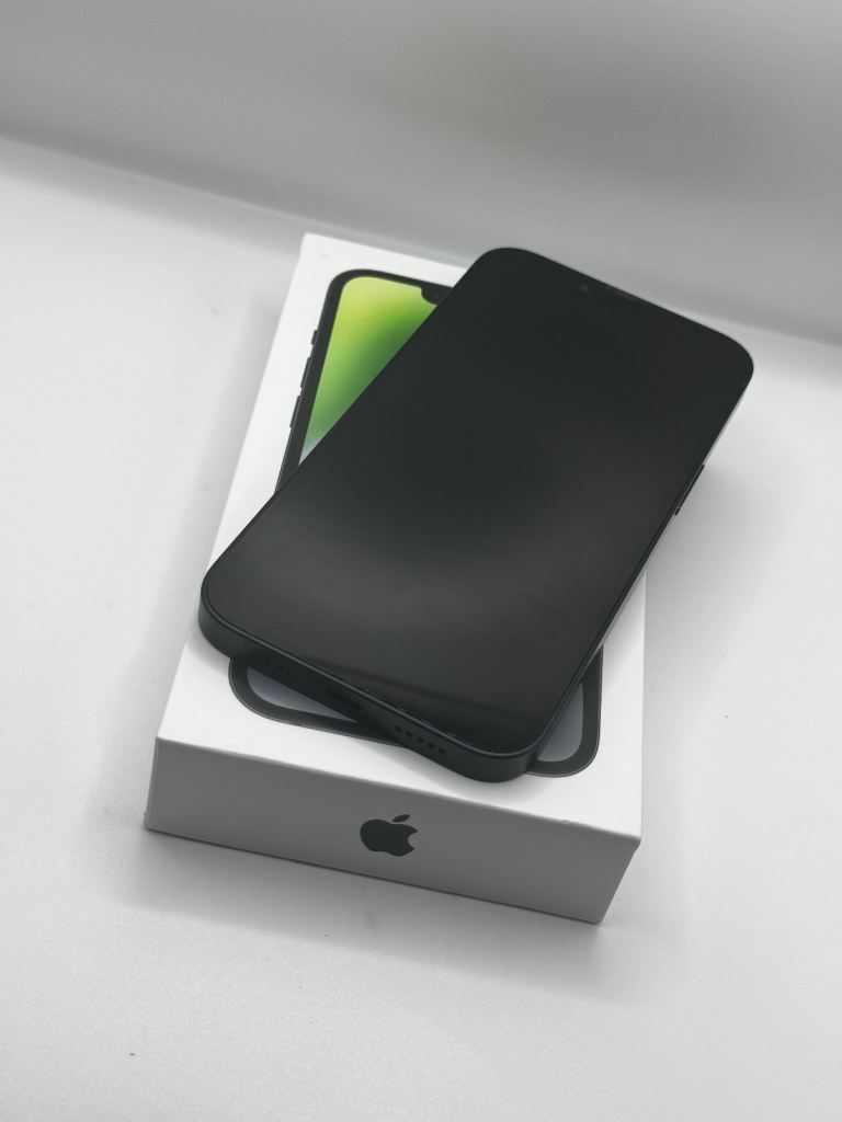 PRISTINE: Apple iPhone 14, 128gb, Black (UNLOCKED)