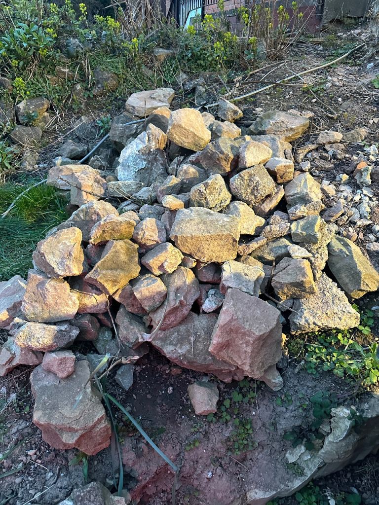 Job lot garden sandstone rocks paving decoration wall stones 