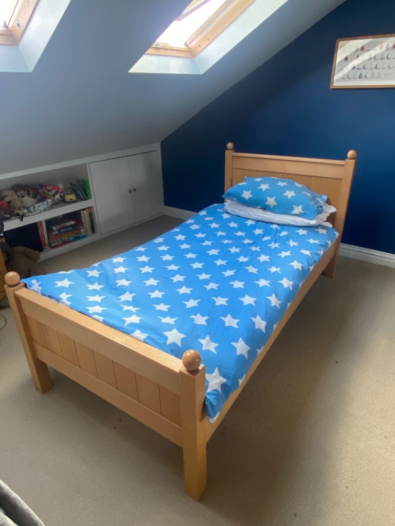 Single wooden bed frame