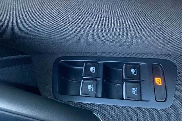 2018 Volkswagen Golf 2.0 TDI R-Line 5dr Hatchback Diesel Manual