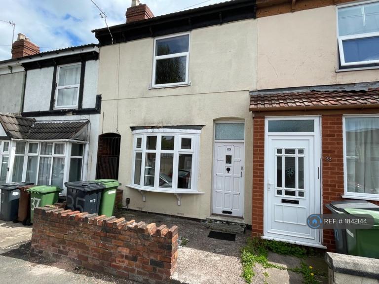 3 bedroom house in Leslie Road, Wolverhampton, WV10 (3 bed) (#1842144)