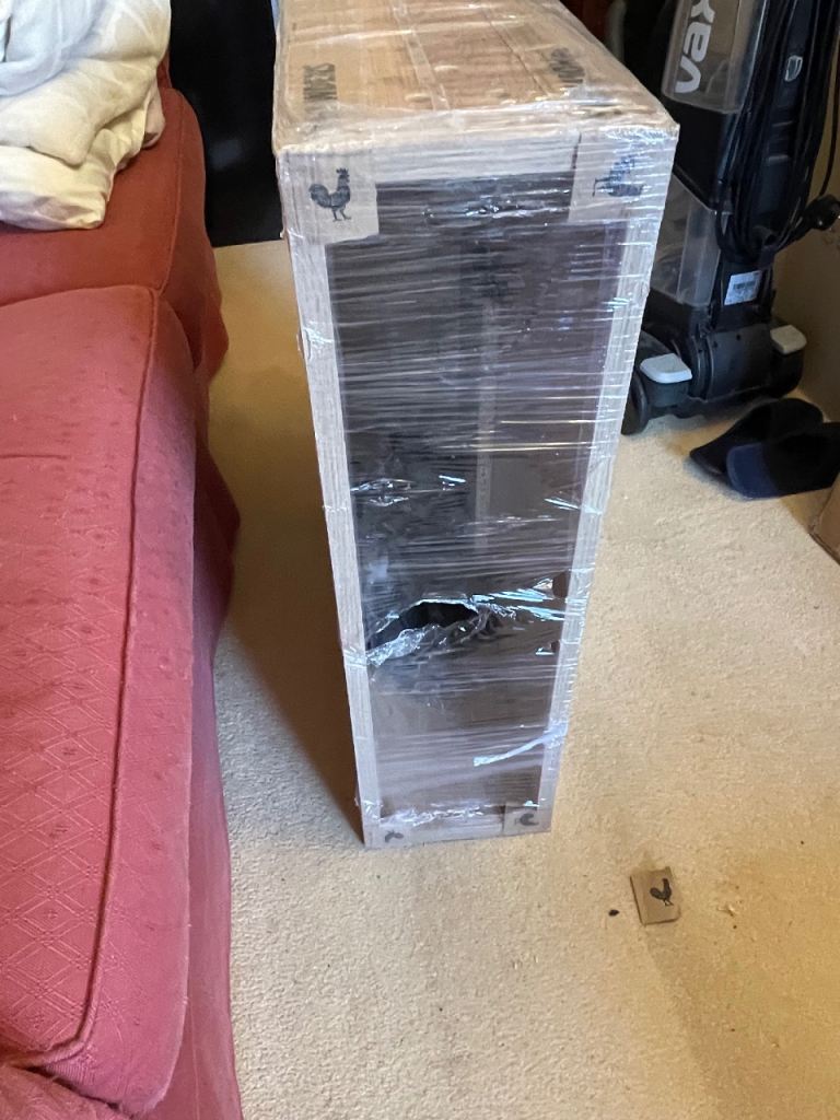 Howdens kitchen units in oak finish