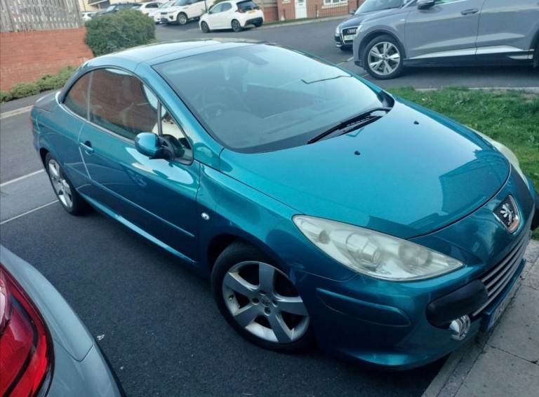 Peugeot, 307, Convertible, 2009, Manual, 1997 (cc), 2 doors