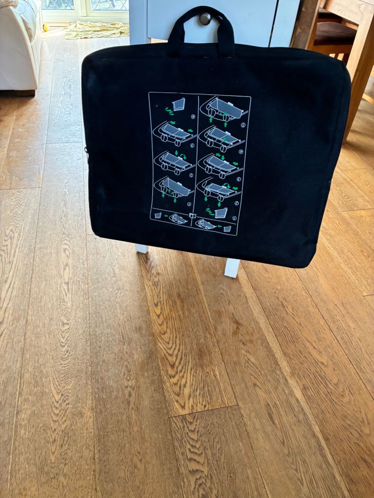 VW Golf MK6 Cabriolet Wind Deflector Diffuser Net