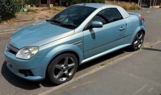 Vauxhall Tigra Convertible Exclusive. 