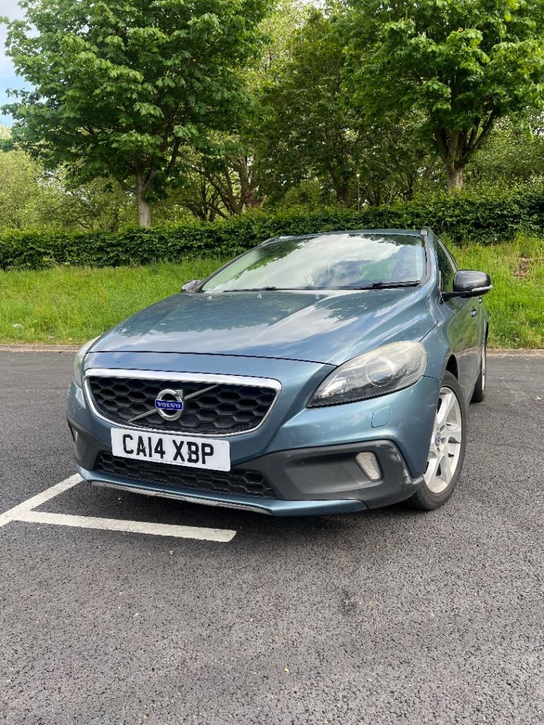 Volvo, V40, Hatchback, 2014, Semi-Auto, 1560 (cc), 5 doors
