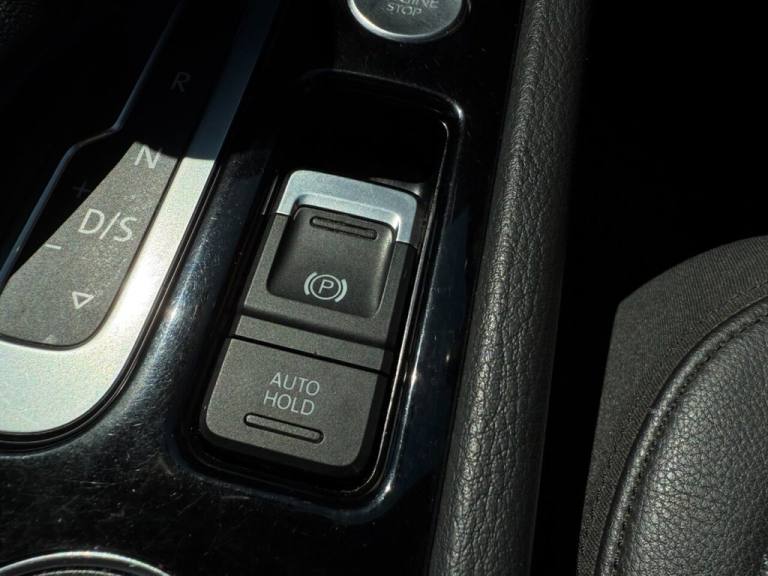 2017 17 VOLKSWAGEN TOUAREG 3.0 TDI V6 BLUEMOTION TECH R-LINE PLUS SUV 5DR DIESEL