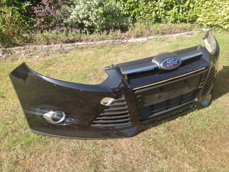 Ford Focus Mk3 Front Bumper