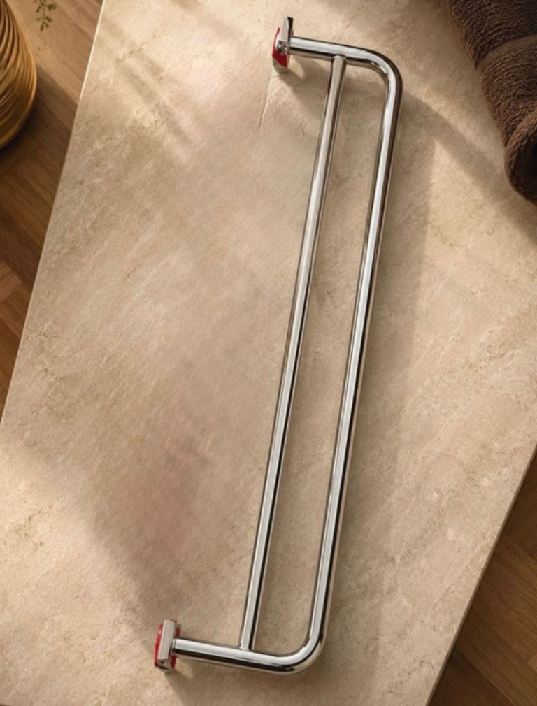 Chrome Double Towel Rail – Good Condition