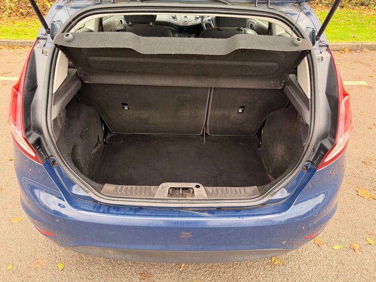 Ford, FIESTA, Hatchback, 2013, Manual, 1241 (cc), 3 doors