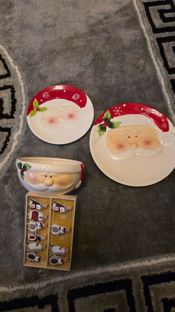 Father Christmas dinner set