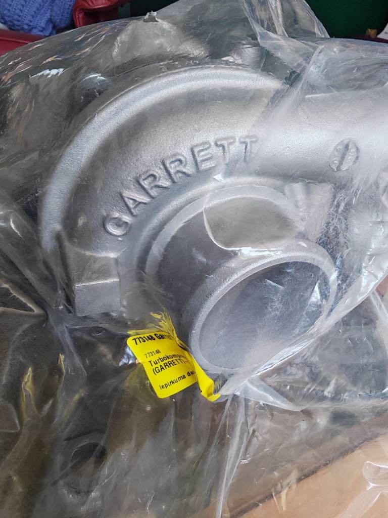 New Genuine Garrett Turbocharger GM 55565542– Saab 9-5/9-3 1.9TiD 150bhp –Vauxhall CDTi + Gasket Kit