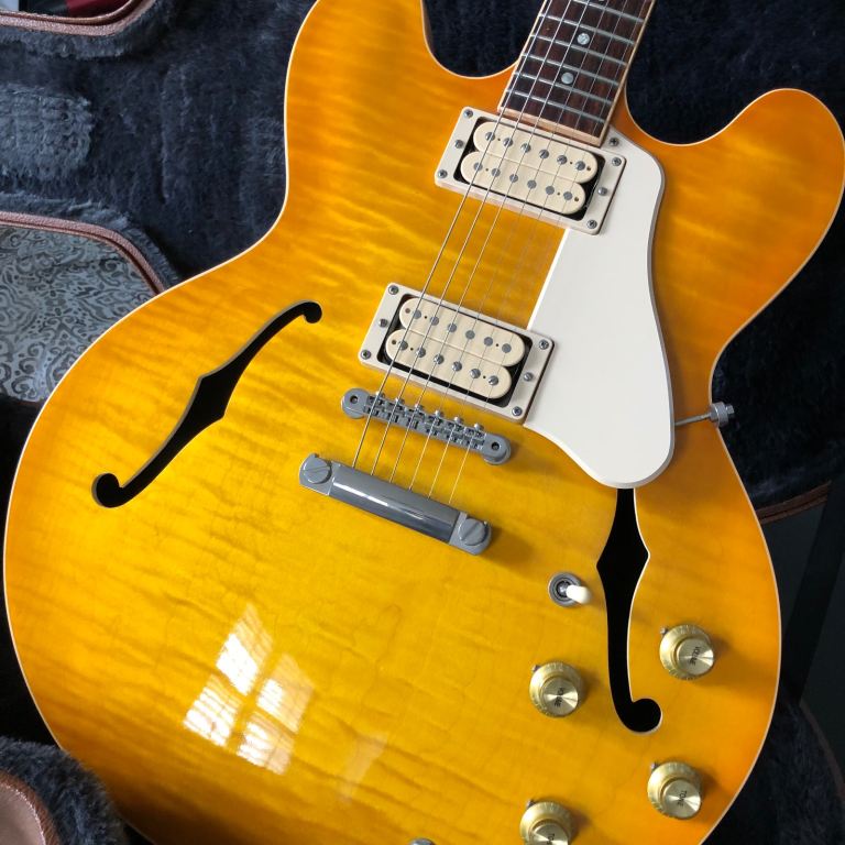 Ltd Ed Gibson 335. Factory fitted Dimarzios. 