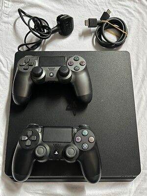 Ps4 plus 2x controllers and leads