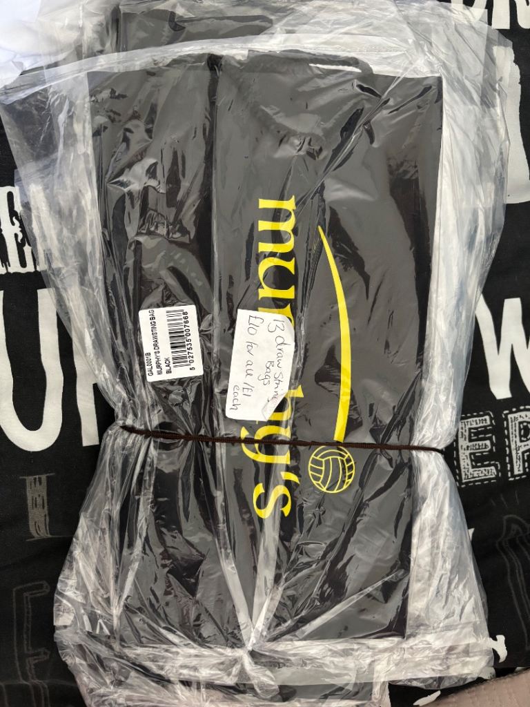 13 Murphy's Volleyball Kit Bags - New, Black