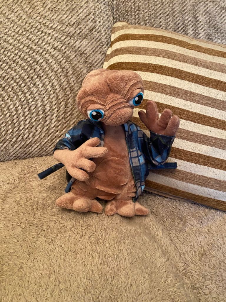 Very Rare E.T. 11 Inch Universal Studios Flannel Stuffed Toy