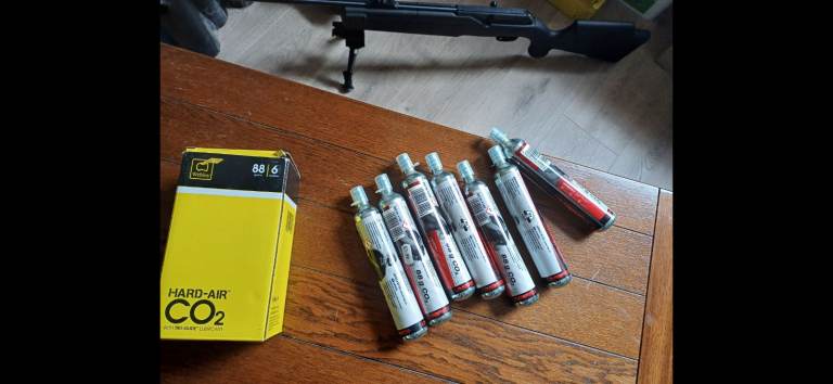 image for 88g co2 Bottles 