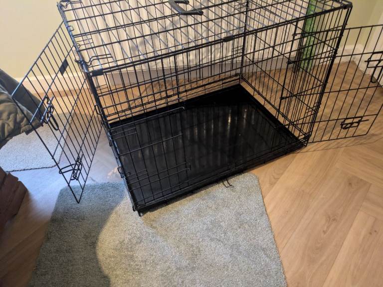 Medium size dog crate 