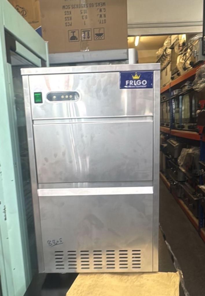 Commercial ice machine brand new top quality cafe shop restaurant 