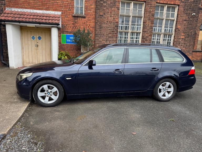 LHD LEFT HAND DRIVE + BMW 530d diesel AUTO ESTATE