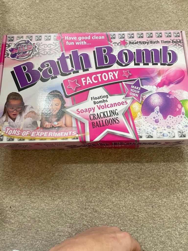 Bath bomb factory bnwt 