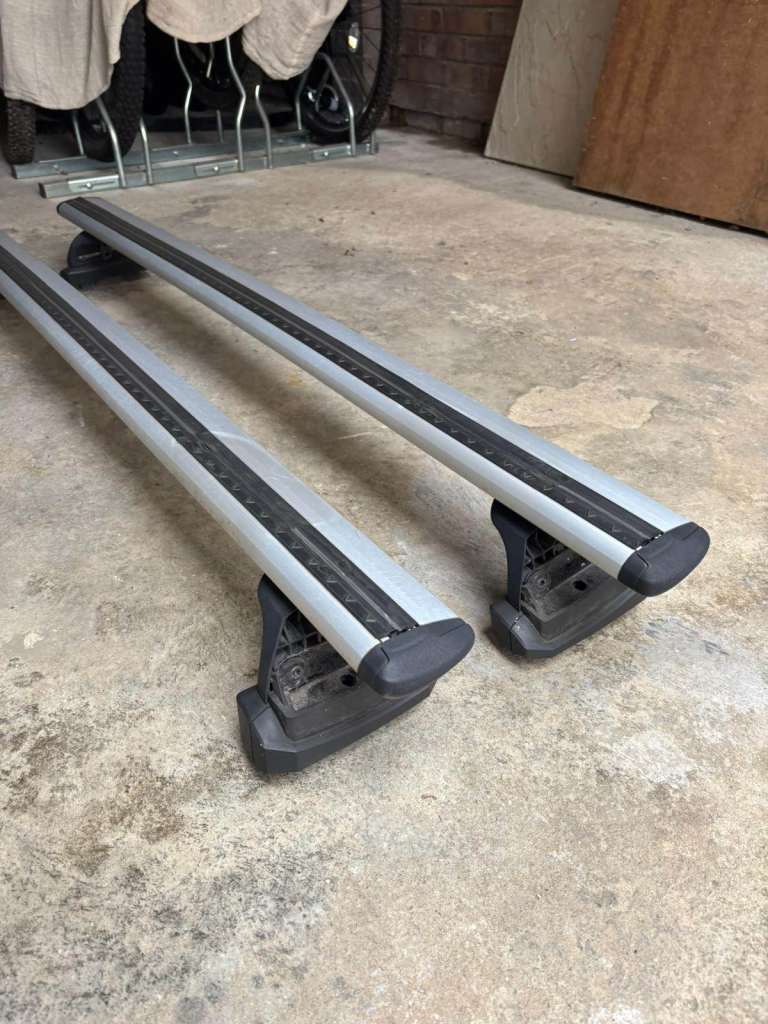 Thule Roof bars for BMW 3 series