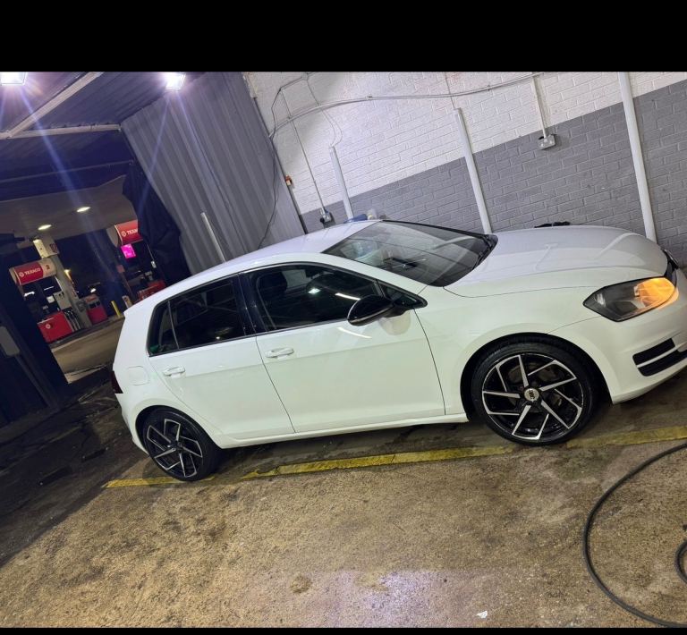 Volkswagen, GOLF, Hatchback, 2014, Semi-Auto, 1598 (cc), 5 doors