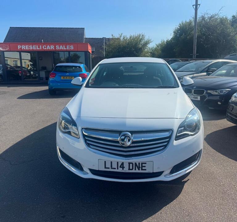 2014 Vauxhall Insignia DESIGN NAV CDTI AUTOMATIC 160BHP Hatchback Diesel Automatic