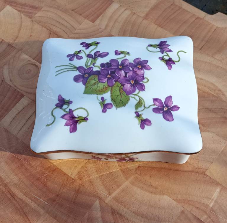 Vintage Hammersley Large Trinket Box Victorian Violets From Englands Countryside