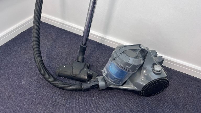 Vacuum cleaner / hoover Amazon Basics